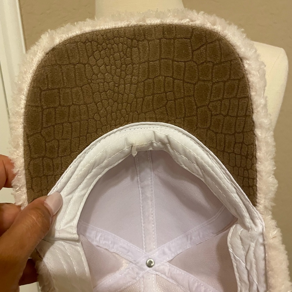 Vince Camuto Fur Hat - Picture 3 of 4